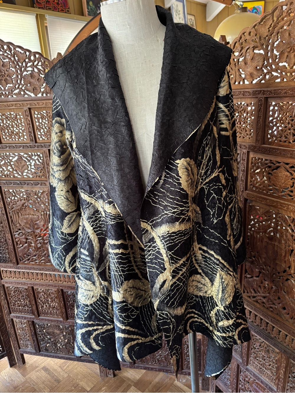 Jerry T Black and Gold Floral Shawl-Collar Cardigan Jacket